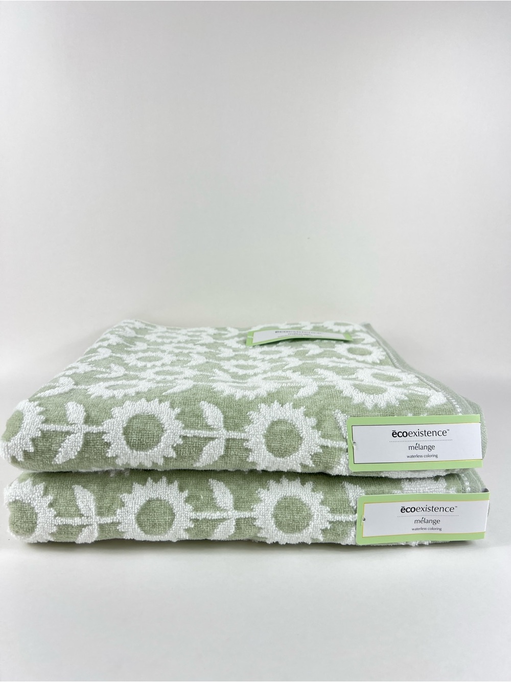 Ecoexistence Mélange Bath Towels Green White Floral Plush Cotton 2 Pc Set NEW